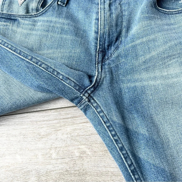 Guess Slim Straight  Distressed Jeans - Picture 11 of 16